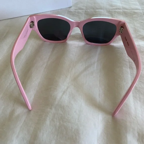 💗 AUTHENTIC CELINE Paris Pink Sunglasses – Authentic, Rare & Chic 💗 - Picture 9 of 11